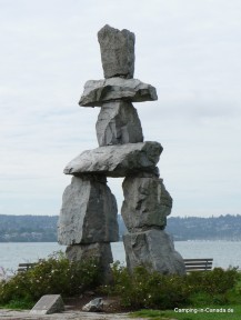 Inukshuk, eine aus Steinen errichtete traditionelle Statue